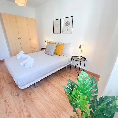 Large & Cozy Centrally *