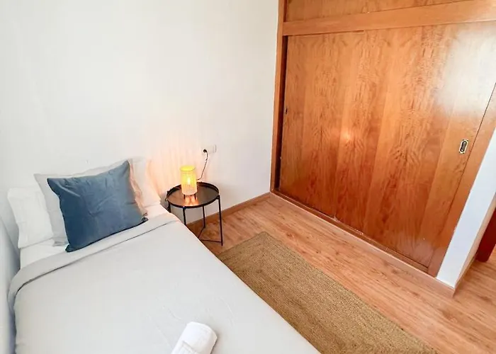 Appartement Large & Cozy Centrally