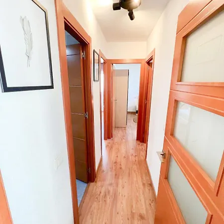 Large & Cozy Centrally 아파트 토레몰리노스