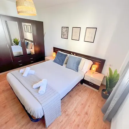 Large & Cozy Centrally * 토레몰리노스