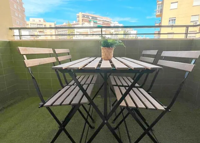 Large & Cozy Centrally *